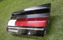 Фонарь внешний левый для BMW 5er 2016 года на фотографиях