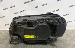 Фара правая для Volvo S80 2016 года на фотографиях