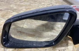 Стекла и зеркала для BMW 5er 2009 года на фотографиях