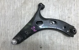 Рычаг передний левый нижний для Subaru Forester 2023 года на фотографиях