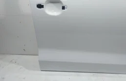 Дверь (в сборе) передняя правая для Volkswagen Polo 2018 года на фотографиях