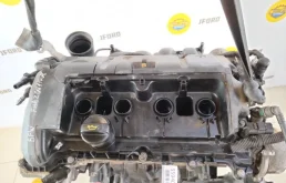 Двигатель для Citroen C4 2005 года на фотографиях