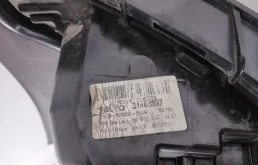 Фонарь внешний правый для Volvo XC90 2019 года на фотографиях