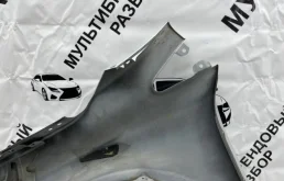 Крыло правое для Toyota Avensis 2018 года на фотографиях