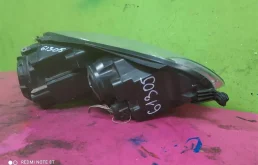 Фара левая для Volkswagen Jetta 2009 года на фотографиях