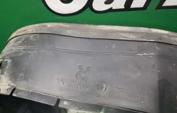 Подкрылок передний правый для Mercedes-Benz S class 1996 года на фотографиях