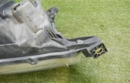 Фара ксенон левая для Toyota Land Cruiser 2009 года на фотографиях