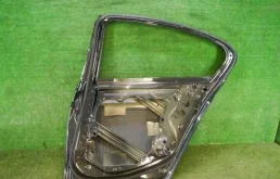 Дверь задняя правая для BMW 5er 2020 года на фотографиях