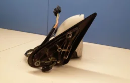 Стекла и зеркала для Skoda Octavia 2005 года на фотографиях