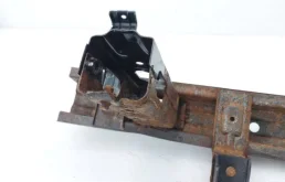 Усилитель заднего бампера для Hyundai Tucson 2008 года на фотографиях