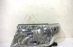 Фара левая для Toyota Land Cruiser 2010 года на фотографиях