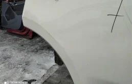 Дверь задняя правая для Volkswagen Touareg 2003 года на фотографиях