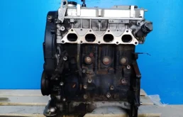 Двигатель без навесного для Mitsubishi Galant 2005 года на фотографиях