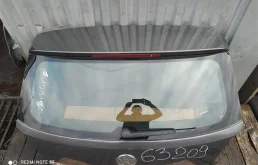 Дверь багажника для Volkswagen Polo 2014 года на фотографиях