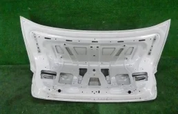 Крышка багажника для BMW 5er 2021 года на фотографиях