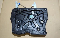 Мотор стеклоподъемника передний левый для Nissan X-Trail 2012 года на фотографиях