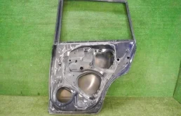 Дверь задняя правая для Toyota RAV4 2012 года на фотографиях