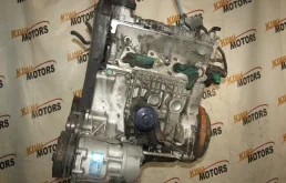 Двигатель без навесного для Volkswagen Caddy 1996 года на фотографиях