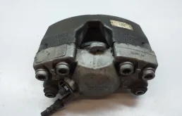 Суппорт передний левый для Audi A6 2015 года на фотографиях