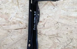 Стойка замка капота правая для Toyota Land Cruiser на фотографиях