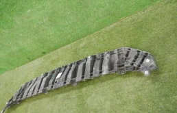 Усилитель переднего бампера для Toyota RAV4 2018 года на фотографиях