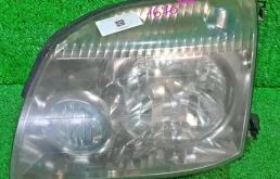 Фара левая для Nissan X-Trail 2005 года на фотографиях