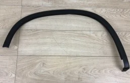 Расширитель арок задний правый для Volkswagen Tiguan 2011 года на фотографиях