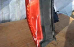 Фонарь левый для Nissan X-Trail 2001 года на фотографиях