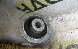 Качающийся рычаг левый для BMW X5 на фотографиях