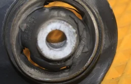 Рычаг передний правый верхний для Volkswagen Polo на фотографиях