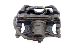 Суппорт передний правый для Skoda Octavia 2013 года на фотографиях