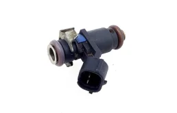 Форсунка топливная для Skoda Octavia 2015 года на фотографиях