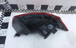 Фонарь внешний левый для Volkswagen Passat 2015 года на фотографиях