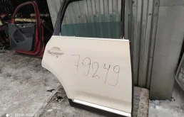 Дверь задняя правая для Volkswagen Touareg 2003 года на фотографиях