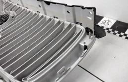 Решетка переднего бампера для Volvo XC90 2017 года на фотографиях