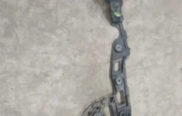 Кронштейн заднего бампера левый для Volkswagen Polo 2011 года на фотографиях