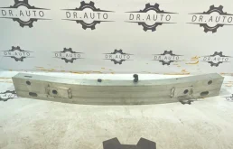 Усилитель бампера передний верхний для Lexus RX 2010 года на фотографиях