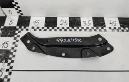 Кронштейн правой фары верхний для Volkswagen Polo на фотографиях