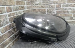 Фара правая для Porsche Macan 2015 года на фотографиях