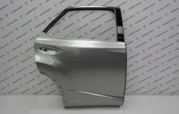 Накладка на дверь задняя правая для Lexus RX 2018 года на фотографиях