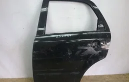 Дверь задняя левая для Suzuki SX4 2009 года на фотографиях