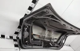 Крышка багажника для Volkswagen Jetta 2005 года на фотографиях