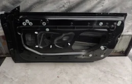 Двери для Mercedes-Benz S class 2020 года на фотографиях