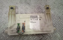 Блок предохранителей салона для Ford Focus 2011 года на фотографиях