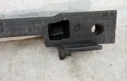 Абсорбер переднего бампера для Nissan X-Trail 2014 года на фотографиях