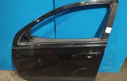 Дверь передняя левая для Nissan Qashqai 2009 года на фотографиях