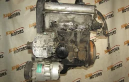 Двигатель без навесного для Volkswagen Caddy 1996 года на фотографиях