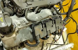 Двигатель без навесного для Mercedes-Benz C class 1998 года на фотографиях