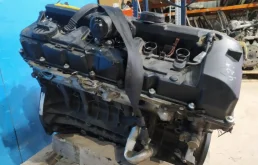 Двигатель без навесного для BMW 5er 2007 года на фотографиях