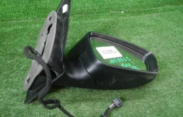 Зеркало боковое правое для Volkswagen Polo 2013 года на фотографиях